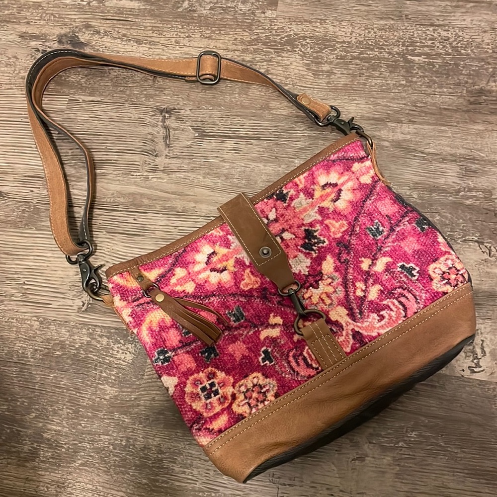 Myra bag